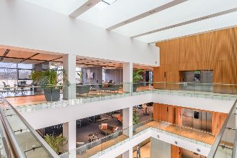 Edificios que cuidan a las personas Edificios que cuidan a las personas