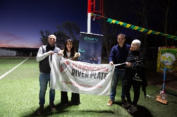 El fútbol brilla con nueva iluminación 