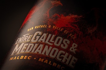 Entre Gallos y Medianoche