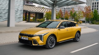 La silueta hatchback del K4