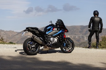 BMW M 1000 XR 